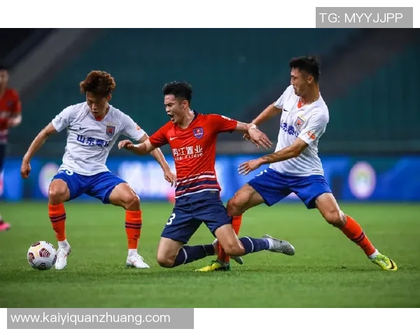 广州与重庆羽毛球队赛后复盘分析意识碰撞与战术较量